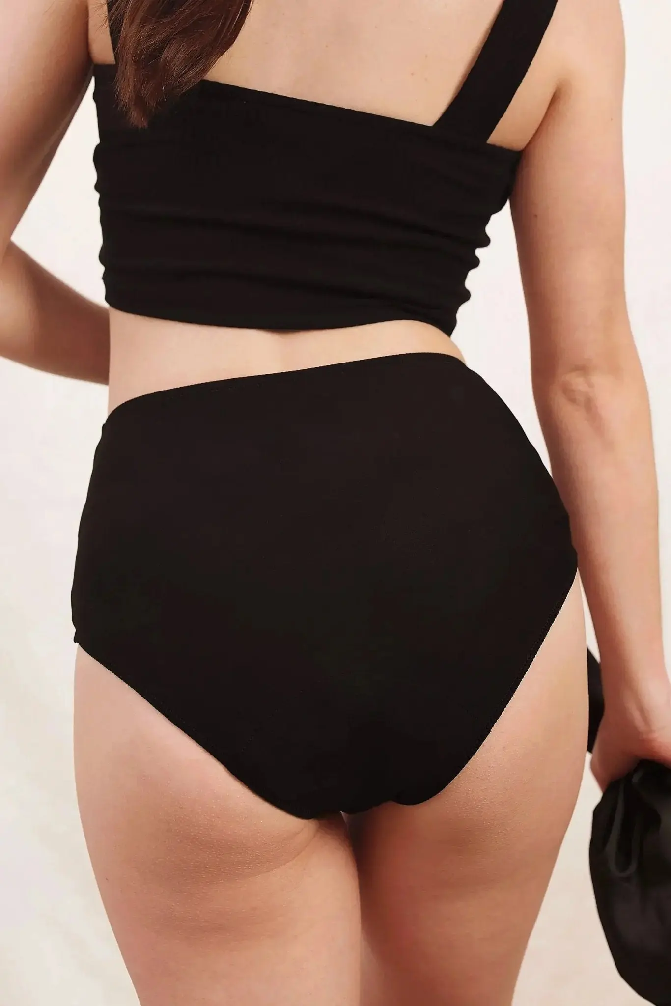 Clara Noire - Image 4